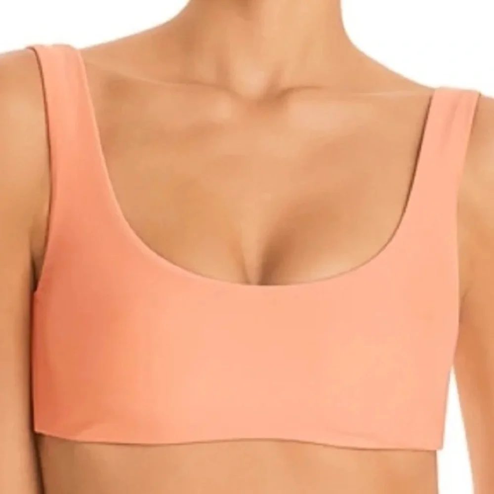 NWT Jade Bikini Top Rounded Edges Top Size Small